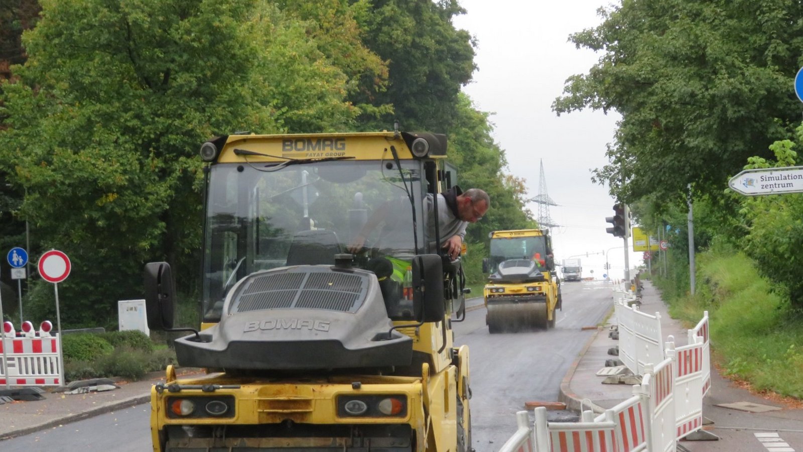 Die einen Bauarbeiten enden, die anderen beginnen.  Foto: Arning