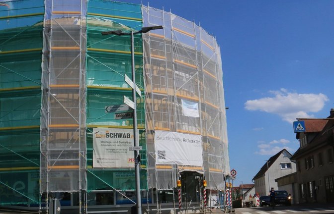 Deutlich zu erkennen: Im Haus an der Stuttgarter Straße wird gewerkelt.