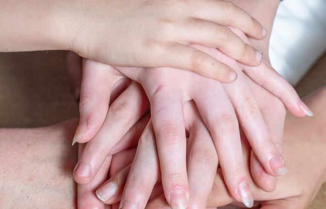 Ein harmonisches Familienleben ist nicht allen Kindern vergönnt. Das Enzkreis-Jugendamt will die bestehenden Hilfsangebote ausbauen.  Archivfoto: LE/Seibel