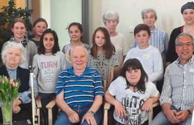 „Warum ist Toleranz so wichtig?“ Mit dieser Frage beschäftigen sich Bewohner des Karl-Gerok-Stifts und Schüler der Schlossbergschule.  Foto: p