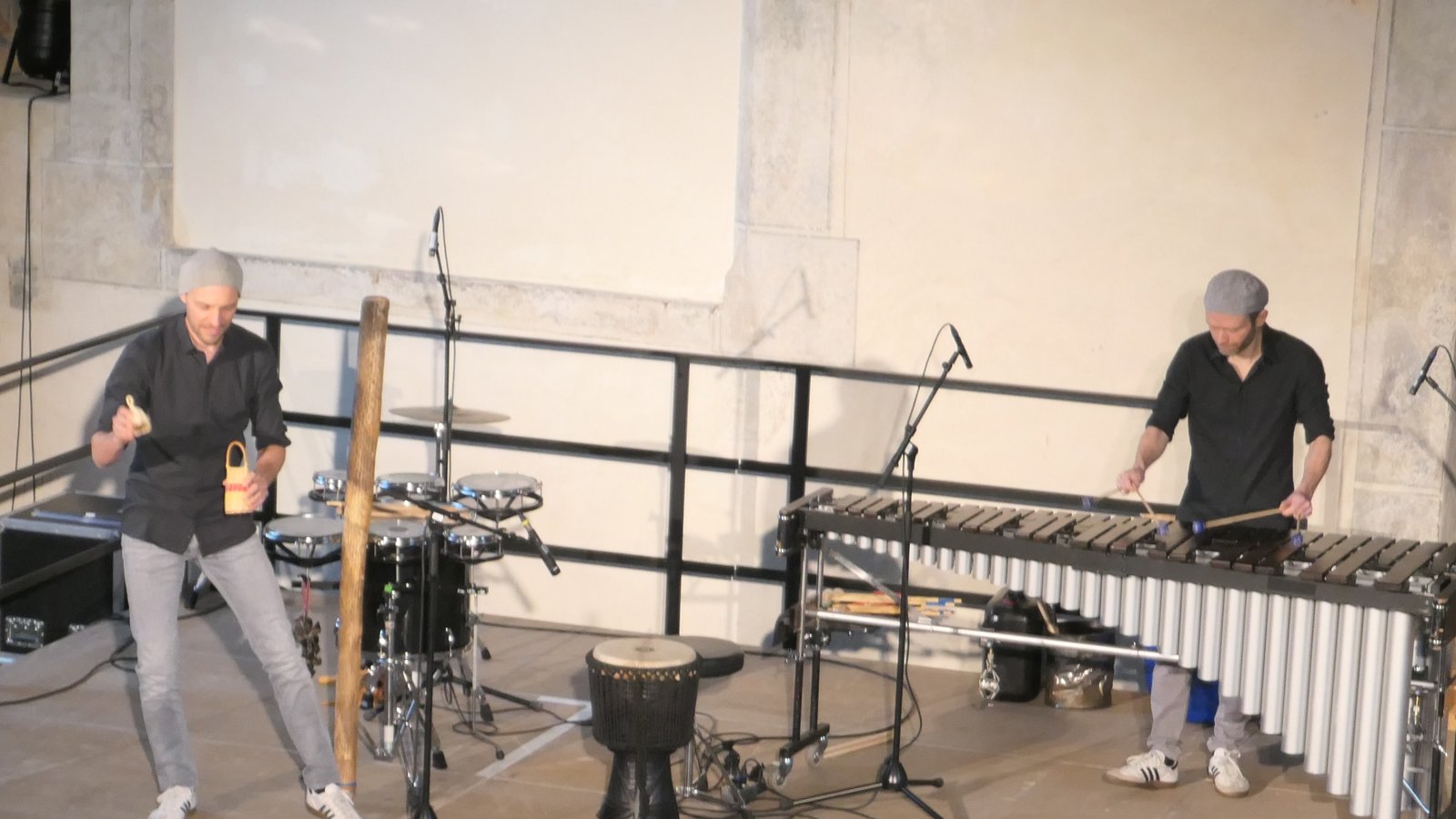Schülerkonzert des Percussion-Duos Double-Drums, das die Fachschaft Musik des Stromberg-Gymnasiums gemeinsam mit dem Vaihinger Kulturamt für Schülerinnen und Schüler der Klassenstufen 6 und 7 organisiert hat. Foto: p
