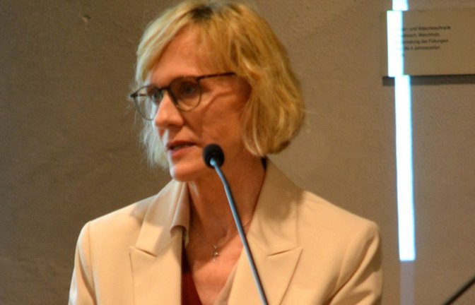 Weil die finanzielle Selbstbestimmung wichtig ist, fordert Birgit Happel Frauen auf, das Thema Geld wichtiger zu nehmen.  <span class='image-autor'>Foto: Stahlfeld</span>