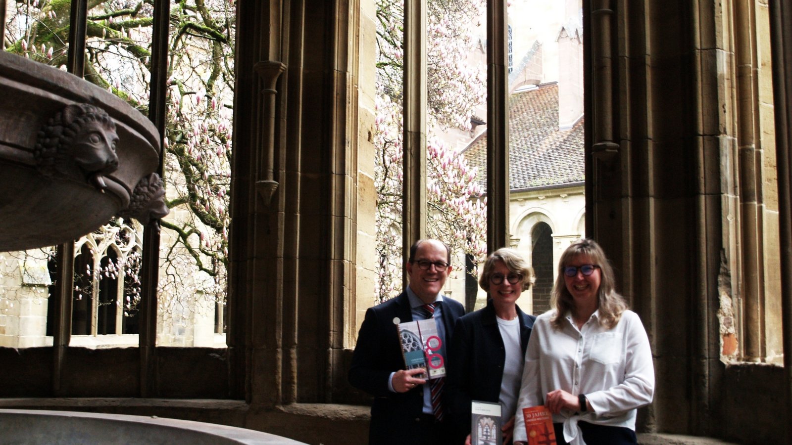 Volles Programm: Was im Jubiläumsjahr im Kloster Maulbronn alles geboten wird, stellen Alexandra Müller, Frank Krawczyk und Patricia Alberth vor.  Foto: Filitz