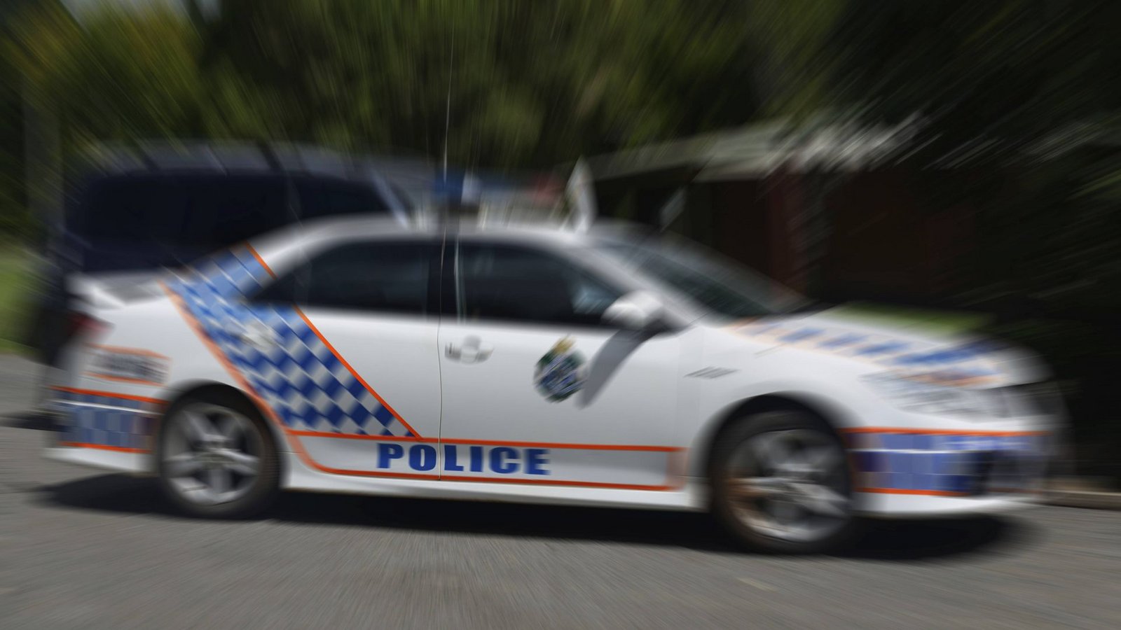 Nach der Tötung von zwei Polizisten im Südosten Australiens geht die Polizei davon aus, dass der flüchtige Verdächtige versteckt wird. (Symbolbild)Foto: IMAGO/imagebroker/Lakeview Image Libra