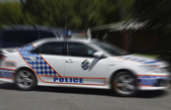 Nach der Tötung von zwei Polizisten im Südosten Australiens geht die Polizei davon aus, dass der flüchtige Verdächtige versteckt wird. (Symbolbild)<span class='image-autor'>Foto: IMAGO/imagebroker/Lakeview Image Libra</span>