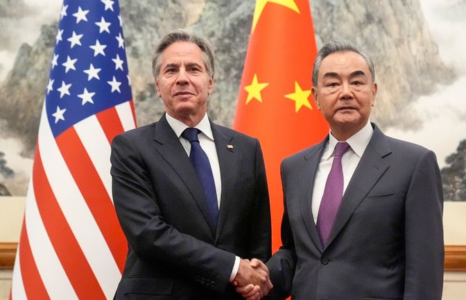 Das Verhältnis zwischen den USA und China ist angespannt. Das zeigte nun auch das Treffen von US-Außenminister Antony Blinken (l) und Chinas Außenminister Wang Yi.<span class='image-autor'>Foto: Mark Schiefelbein/AP POOL/dpa</span>