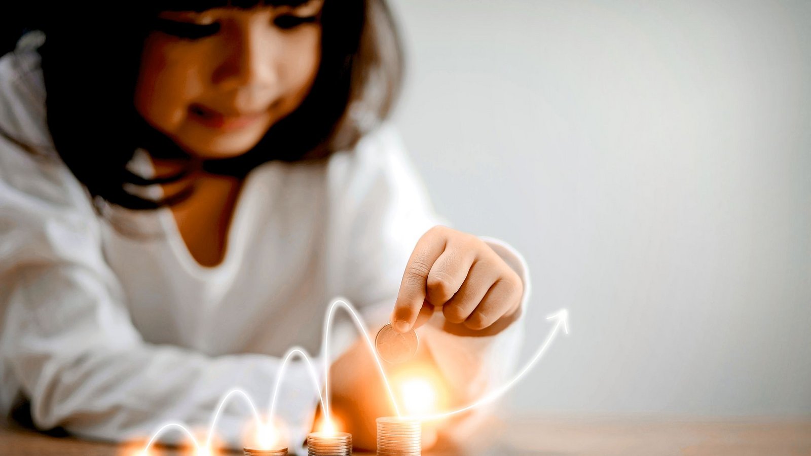 Egal wofür man spart – man sollte so früh  wie möglich damit anfangen.Foto: FAMILY STOCK - stock.adobe.com