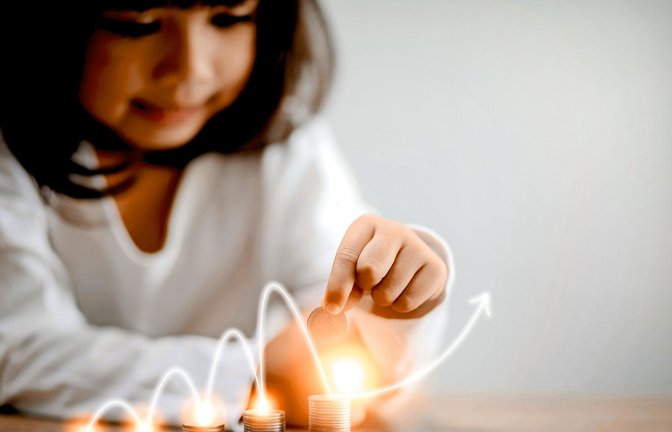 Egal wofür man spart – man sollte so früh  wie möglich damit anfangen.<span class='image-autor'>Foto: FAMILY STOCK - stock.adobe.com</span>