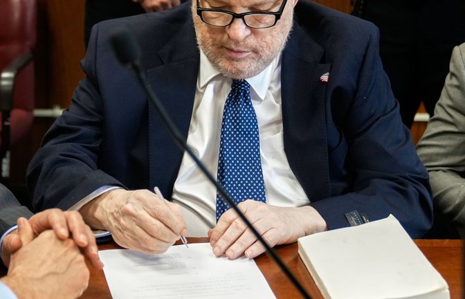 Der Ex-Hollywood-Mogul stand schon wieder vor Gericht. (Archivbild)<span class='image-autor'>Foto: Richard Drew/POOL AP/AP/dpa</span>
