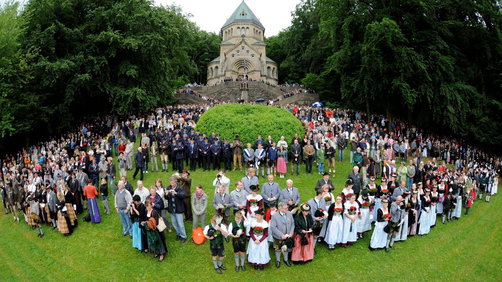 Zum traditionellen Gedenken an der Votivkapelle wurden auch Vertreter der Wittelsbacher erwartet. (Archivbild)Foto: picture alliance / dpa Zum traditionellen Gedenken an der Votivkapelle wurden auch Vertreter der Wittelsbacher erwartet. (Archivbild)Foto: picture alliance / dpa