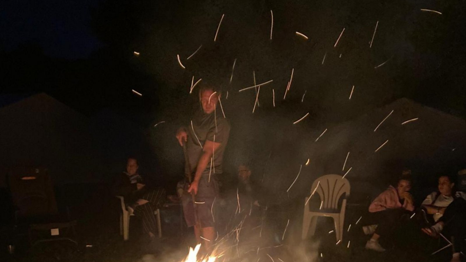 Was wäre ein Zeltlager ohne Lagerfeuer? Foto: p