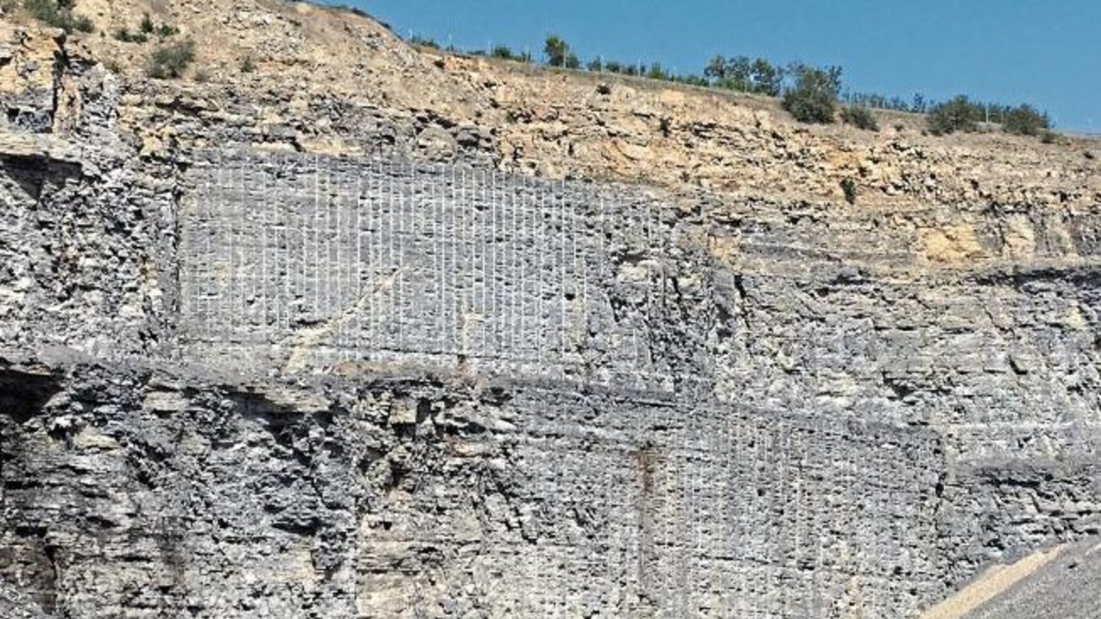 „So sieht der Grand Canyon von Vaihingen aus“, schreibt Klaus-Peter Hilgers zu seinem Fotos des Roßwager Steinbruchs Zimmermann. „So sieht der Grand Canyon von Vaihingen aus“, schreibt Klaus-Peter Hilgers zu seinem Fotos des Roßwager Steinbruchs Zimmermann.