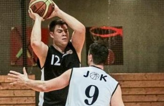 Oliver Gräßer (links) und die BSG Vaihingen/Sachsenheim sind vor dem Spiel gegen die SG Schorndorf unter Zugzwang. Foto: Simecek
