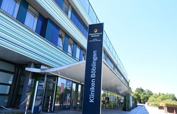 Die Leiche eines Babys ist aus dem Krankenhaus in Böblingen verschwunden und später in einer Wäscherei wieder aufgefunden worden.<span class='image-autor'>Bernd Weißbrod/dpa</span>