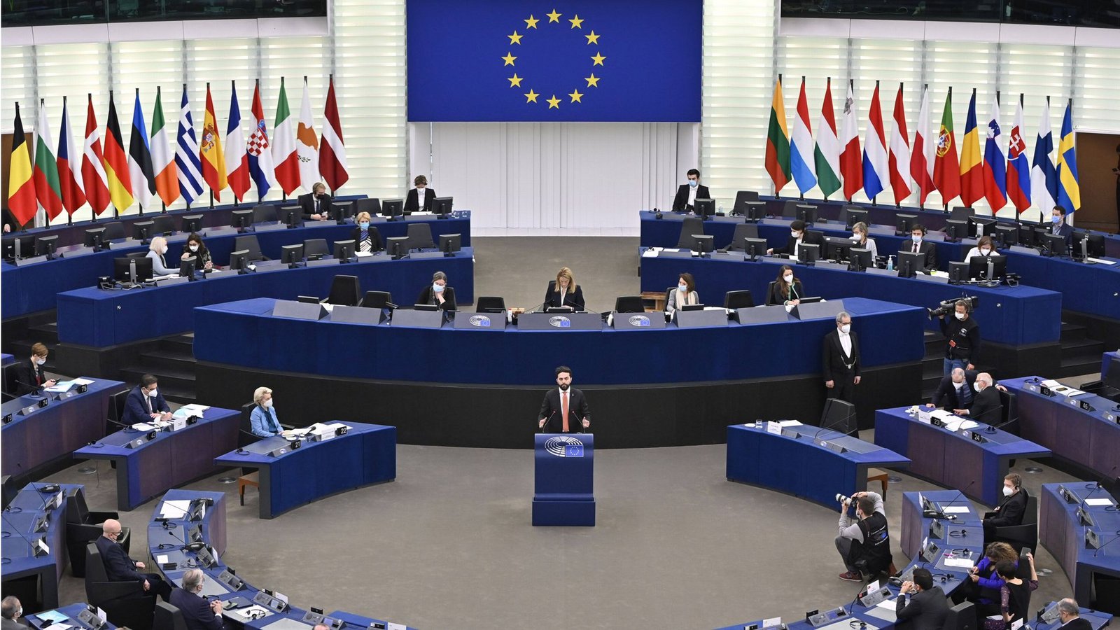 Marco Zanni – von 2019 bis 2024 Vorsitzender der mittlerweile aufgelösten Fraktion Identität und Demokratie (ID) –  am Rednerpult.Foto: imago images/Future Image/Dwi Anoraganingrum via www.imago-images.de
