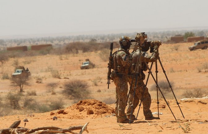 Was kommt auf die Bundeswehr zu? – Im Bild zwei deutsche Kampfschwimmer in der nigrischen Wüste.<span class='image-autor'>Foto: StN/Christoph Reisinger</span>