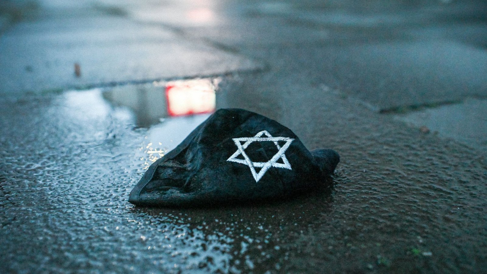 Die  Angriffe der Hamas auf Israel am 7. Oktober haben zu mehr antisemitischen Vorfällen in Deutschland geführt (Symbolbild)Foto: Harald Oppitz/KNA