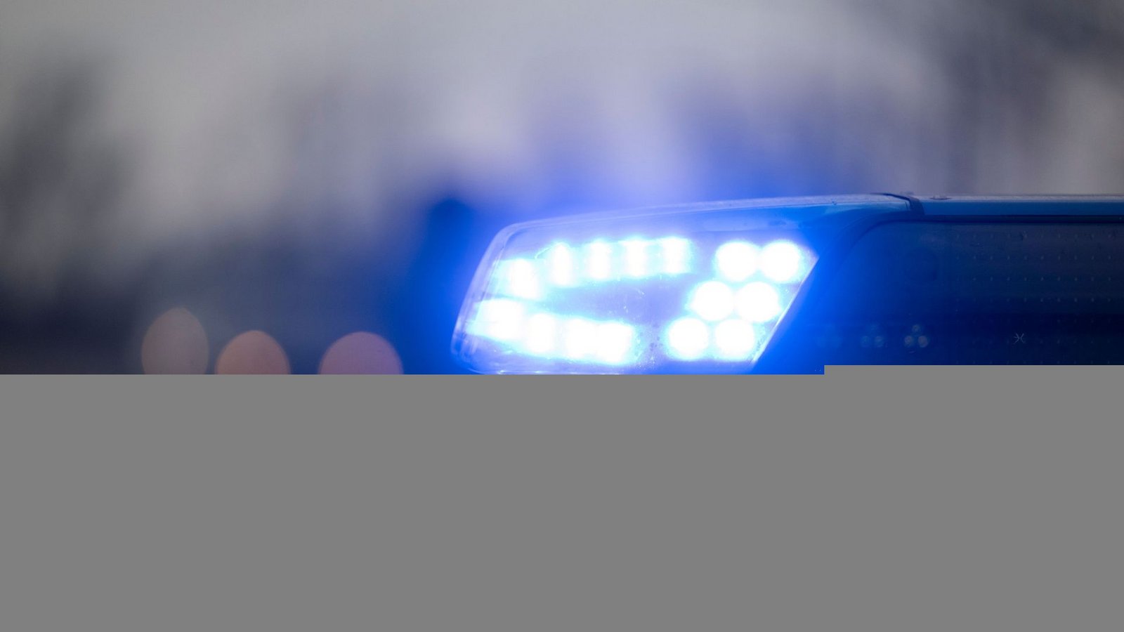 Nach einem Fahrzeugbrand auf der Autobahn 81 im Kreis Heilbronn kommt es zu Beeinträchtigungen im Verkehr (Symbolfoto).Foto: Marijan Murat/dpa/Marijan Murat