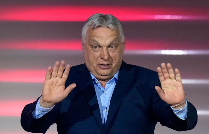 Ungarns Ministerpräsident Viktor Orban gibt seine Blockade gegen EU-Pläne auf (Archivfoto).<span class='image-autor'>Foto: Petr David Josek/AP/dpa/Petr David Josek</span>