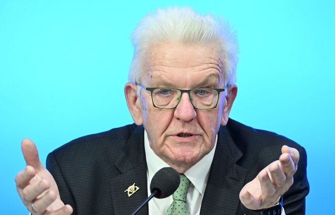 Ministerpräsident  Kretschmann will mit Forschungspolitik den Standort stärken.<span class='image-autor'>Foto: Bernd Weißbrod/dpa</span>