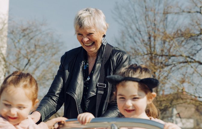 Brigitte Grigat verbringt ihre Freizeit seit mehreren Jahren als Granny-Au-pair im Ausland und betreut dort Kinder<span class='image-autor'>Foto: Anne-Sophie Stolz</span>