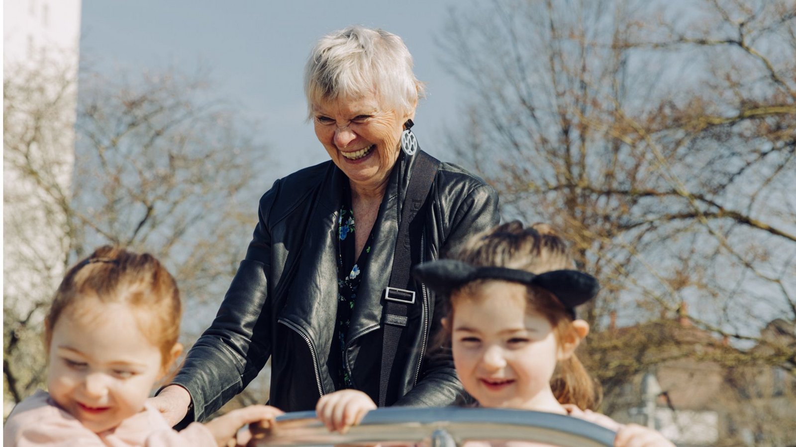 Brigitte Grigat verbringt ihre Freizeit seit mehreren Jahren als Granny-Au-pair im Ausland und betreut dort KinderFoto: Anne-Sophie Stolz