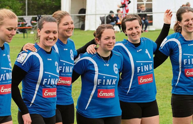 Seit Jahren eine eingespielte Truppe: die Bundesligafaustballerinnen des TV Vaihingen mit Natalie Lochmahr, Marie-Therese Rothmaier, Stefanie Späth, Maximiliane Frölich, Corinne Meyer und Eva Grözinger (von links).  Foto: Archiv/Nachreiner