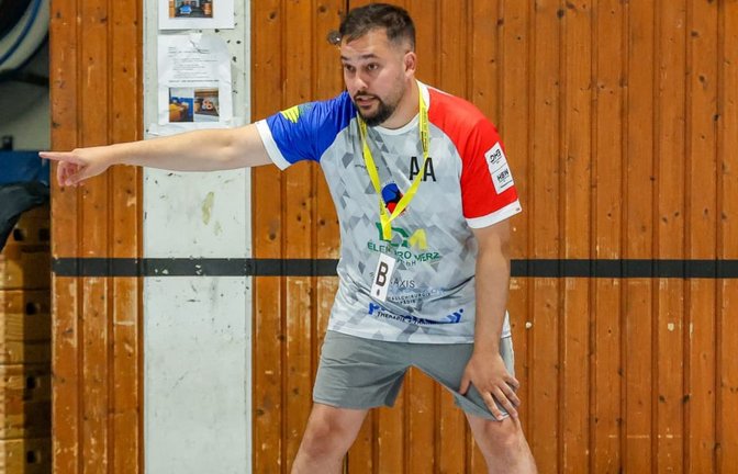 Adrian Awad gibt in der neuen Saison 2026/2027 als neuer Trainer die Richtung bei den Regionalliga-Handballerinnen des HC Schmiden/Oeffingen vor.<span class='image-autor'>Günter Schmid</span>