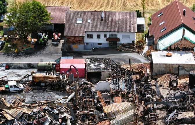 Kurz nach dem Brand: der Lindenhof in Oberriexingen.     Archivfoto: VKZ/Küppers