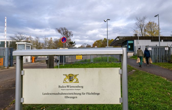 Das Land kann die LEA in Ellwangen nur noch bis Ende 2025 nutzen. Doch Ersatz ist aktuell nicht in Sicht.<span class='image-autor'>Foto: dpa/Stefan Puchner</span>