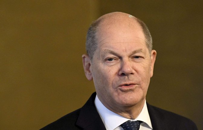 Olaf Scholz richtet mahnende Wort an Oppositionsführer Friedrich Merz.<span class='image-autor'>Foto: AFP/VESA MOILANEN</span>