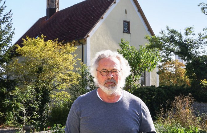 Josef Watz vor der Kapuzinerkirche<span class='image-autor'>Foto: Gerald Jarausch</span>