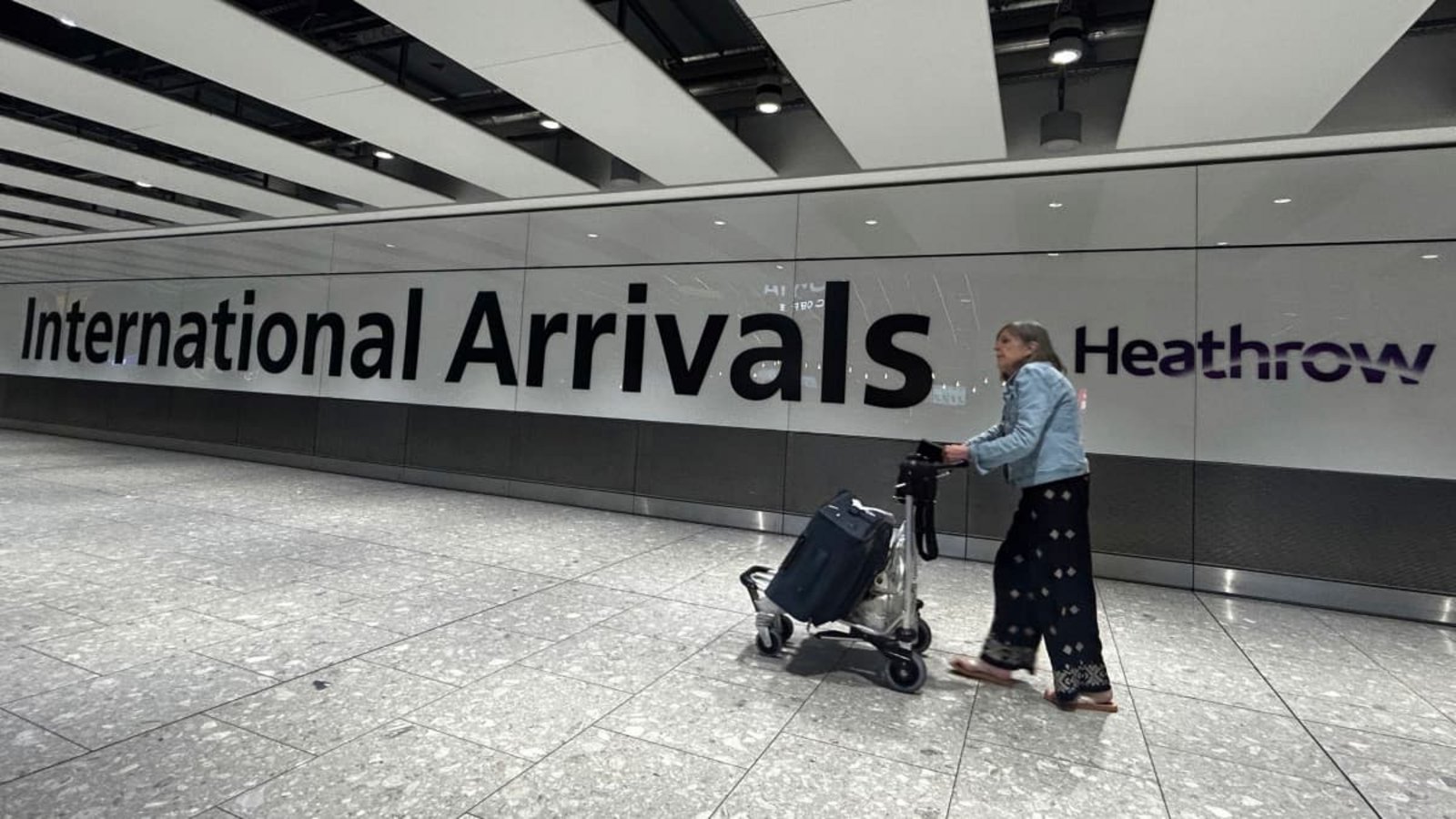 Unter anderem der Londoner Flughafen Heathrow war von einer Störung bei der Flugsicherung betroffen. (Archiv)Kirsty Wigglesworth/AP/dpa Unter anderem der Londoner Flughafen Heathrow war von einer Störung bei der Flugsicherung betroffen. (Archiv)Kirsty Wigglesworth/AP/dpa