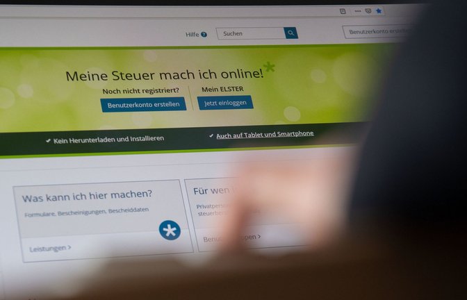 Viele Bürger nutzen die Steuer-Plattform „Elster“. Es gibt aber auch andere Programme und Plattformen (Symbolbild).<span class='image-autor'>Foto: dpa/Marijan Murat</span>