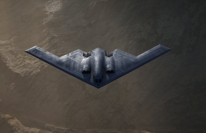 Die Massive Ordnance Penetrator (MOP), offiziell GBU-57, ist eine bunkerbrechende Präzisionsbombe der USA. Hier finden Sie Fakten, Technik und Einsatzmöglichkeiten.<span class='image-autor'>Foto: Alex Izeman / Alex Izeman</span>