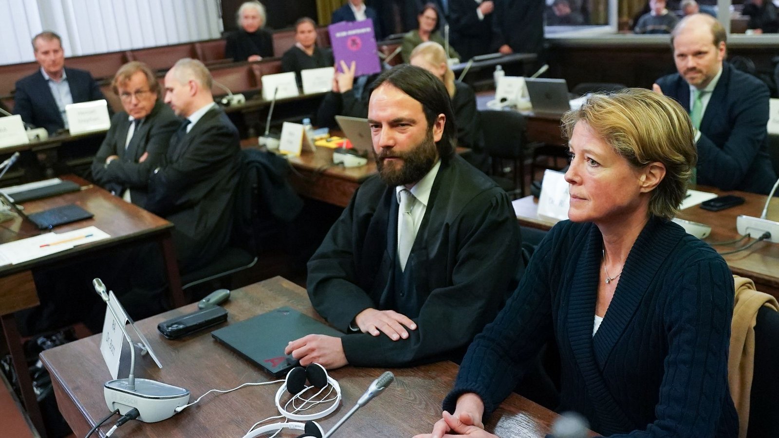 Ein Streik bei einer Fluglinie führt zu einem Terminausfall im Block-Prozess. (Archivbild)Foto: Marcus Brandt/Pool dpa/dpa