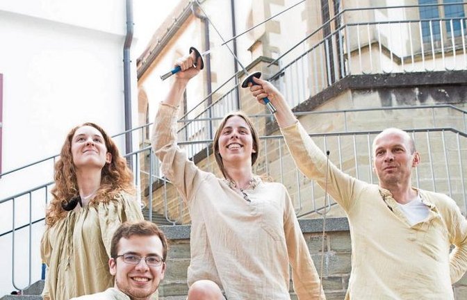 Können Mädchen Musketiere werden? Das Eberdinger Sommertheater möchte es wissen. Foto: p