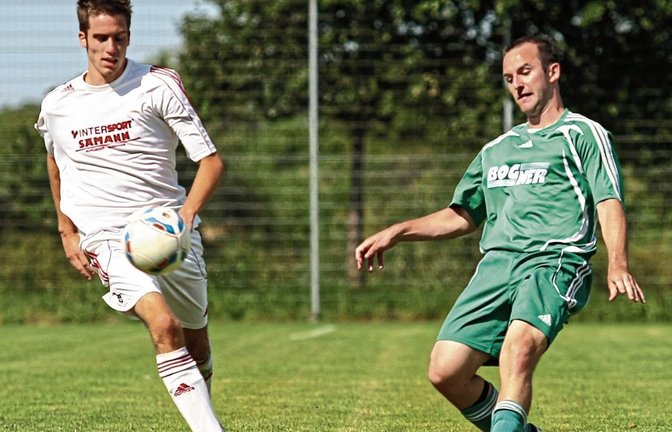 Es ist schon etwas her – diese Aufnahme datiert aus dem Jahr 2012 –, dass sich Jonathan Gayer (links) und der TSV Großglattbach sowie Marc Nowotny und der SV Iptingen beim Plattenpokal direkt gegenüberstanden. In Wimsheim kommt es wieder zum Aufeinandertr