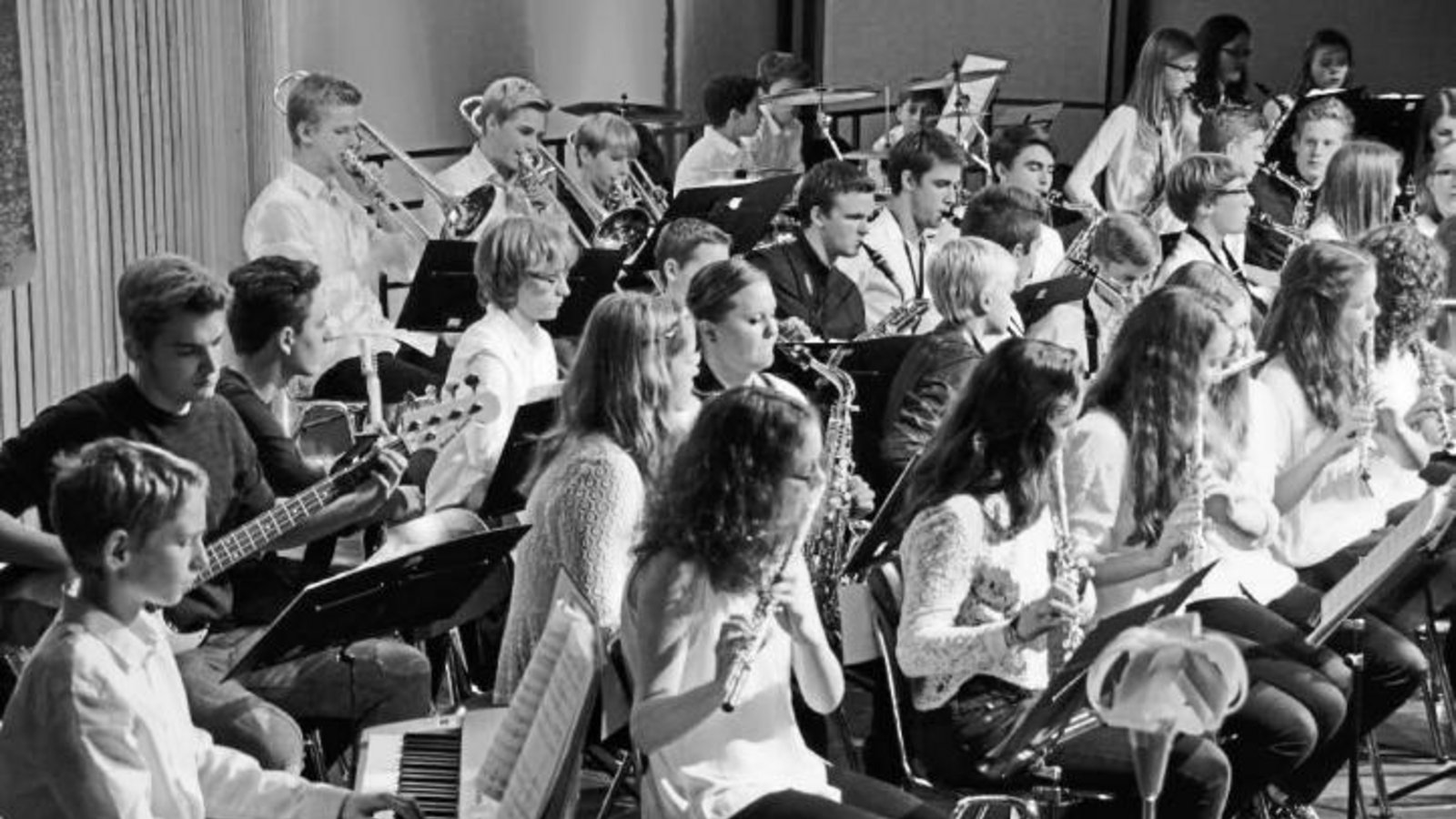Stimmungsvoll wie im Vorjahr – so wollen Big Band und Jazz Crew des Lichtenstern-Gymnasiums mit ihren musikalischen Gästen aus Michelbach am Freitag begeistern. Foto: p Stimmungsvoll wie im Vorjahr – so wollen Big Band und Jazz Crew des Lichtenstern-Gymnasiums mit ihren musikalischen Gästen aus Michelbach am Freitag begeistern. Foto: p