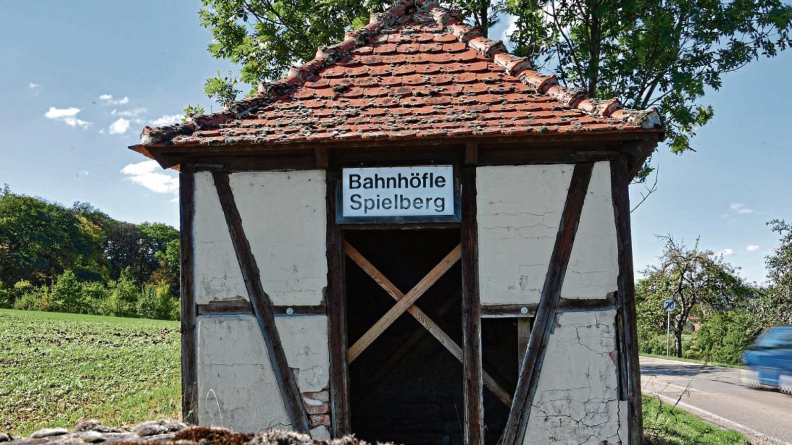 Aus Sicht der Stadt Sachsenheim gibt es keinen Nutzen für das Spielberger Bahnhöfle. Foto: Archiv Aus Sicht der Stadt Sachsenheim gibt es keinen Nutzen für das Spielberger Bahnhöfle. Foto: Archiv
