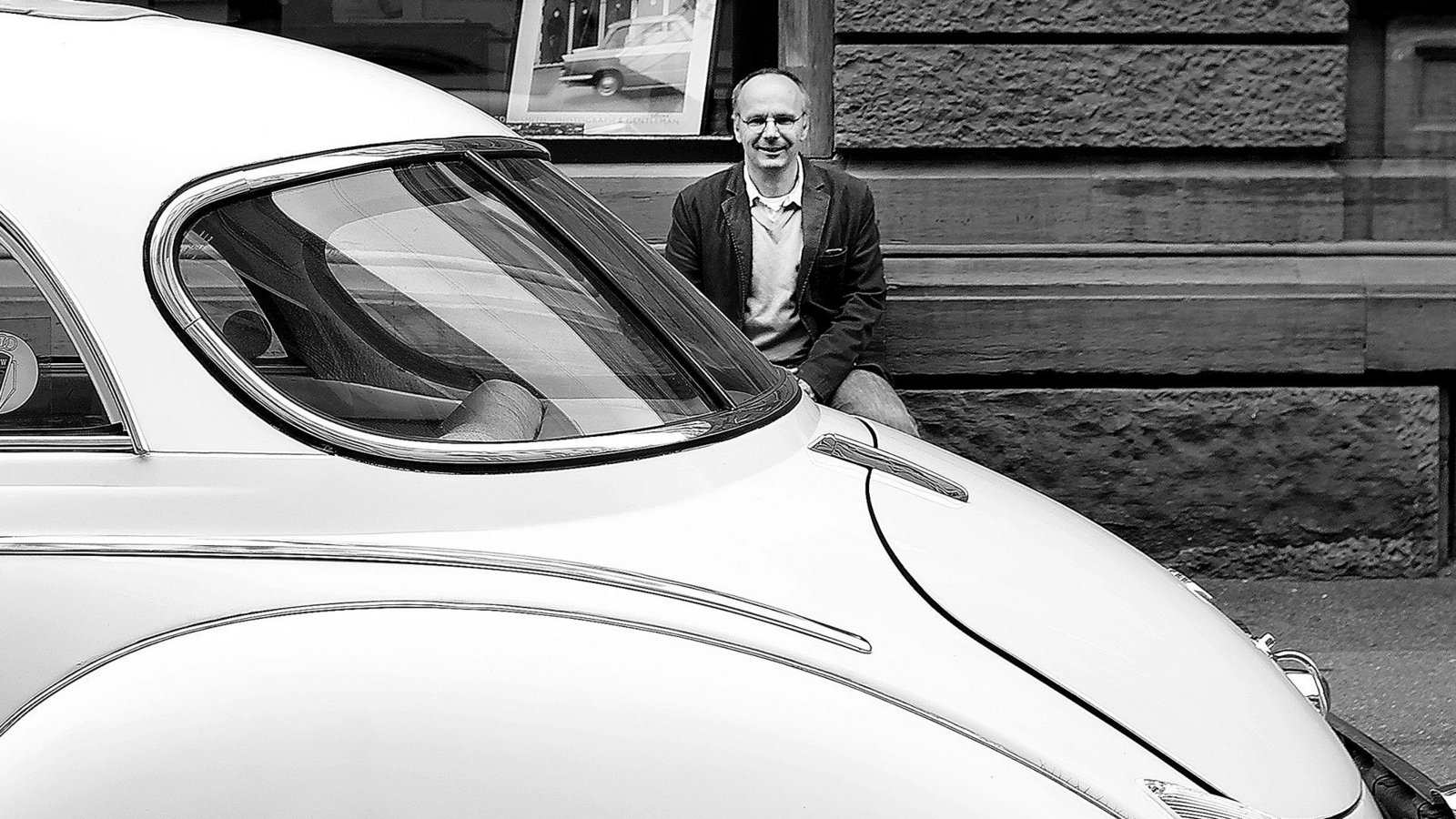 Christof Baumann und sein großer DKW 1000S, von dem er 2017 Abschied genommen hat.Foto: Jeannette Lemmerz Christof Baumann und sein großer DKW 1000S, von dem er 2017 Abschied genommen hat.Foto: Jeannette Lemmerz