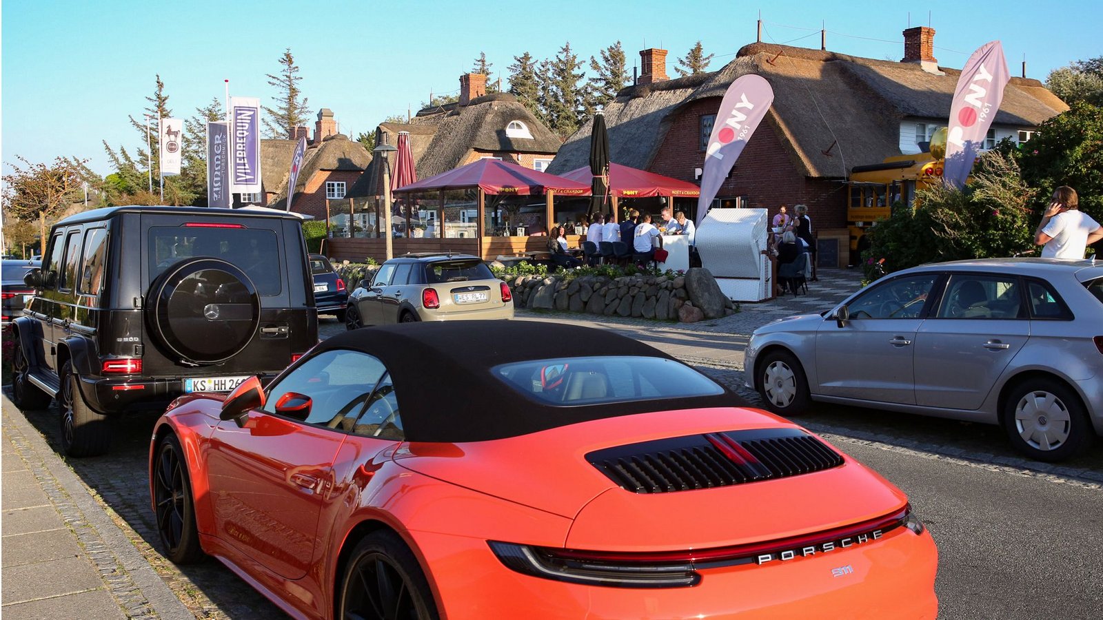 In dieser Bar auf Sylt sollen sich die Szenen abgespielt haben. Die Betreiber haben sich inzwischen davon distanziert.Foto: IMAGO/localpic/ via www.imago-images.de In dieser Bar auf Sylt sollen sich die Szenen abgespielt haben. Die Betreiber haben sich inzwischen davon distanziert.Foto: IMAGO/localpic/ via www.imago-images.de