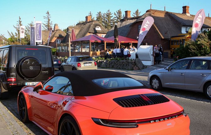 In dieser Bar auf Sylt sollen sich die Szenen abgespielt haben. Die Betreiber haben sich inzwischen davon distanziert.<span class='image-autor'>Foto: IMAGO/localpic/ via www.imago-images.de</span>
