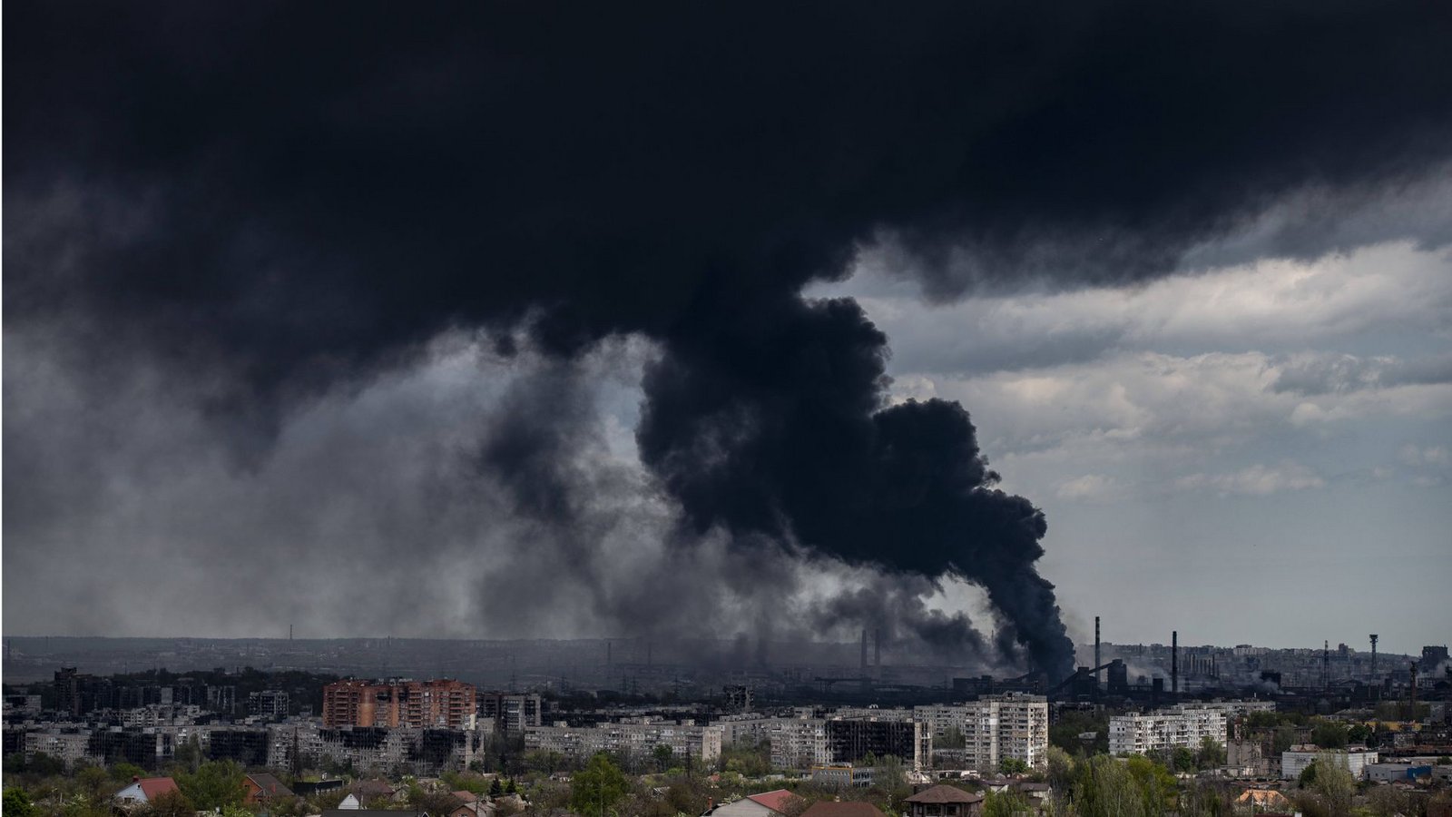 Im Krieg schwer getroffen – jetzt Schauplatz Moskauer Russifizierungspolitik: die ukrainische Stadt Mariupol.Foto: Imago/SNA