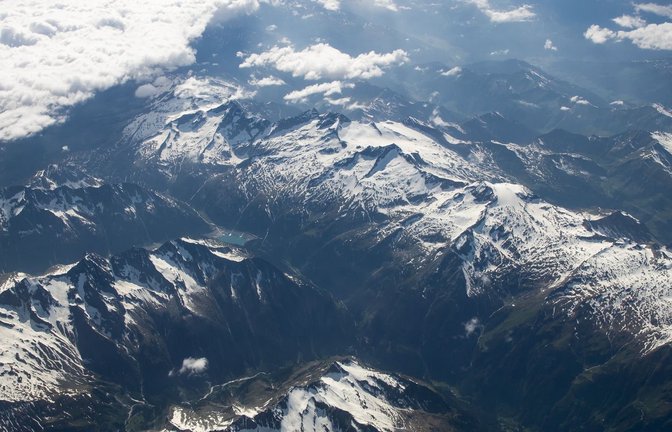 Das Unglück ereignete sich in den Zillertaler Alpen. (Archivbild)<span class='image-autor'>Daniel Karmann/dpa</span>