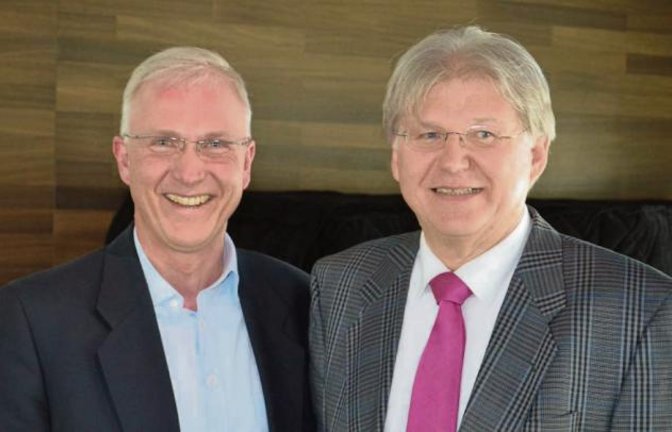 Frank Lederbach (links) folgt Karlheinz-Brust in das Amt des HBW-Präsidenten. Foto: Meyer