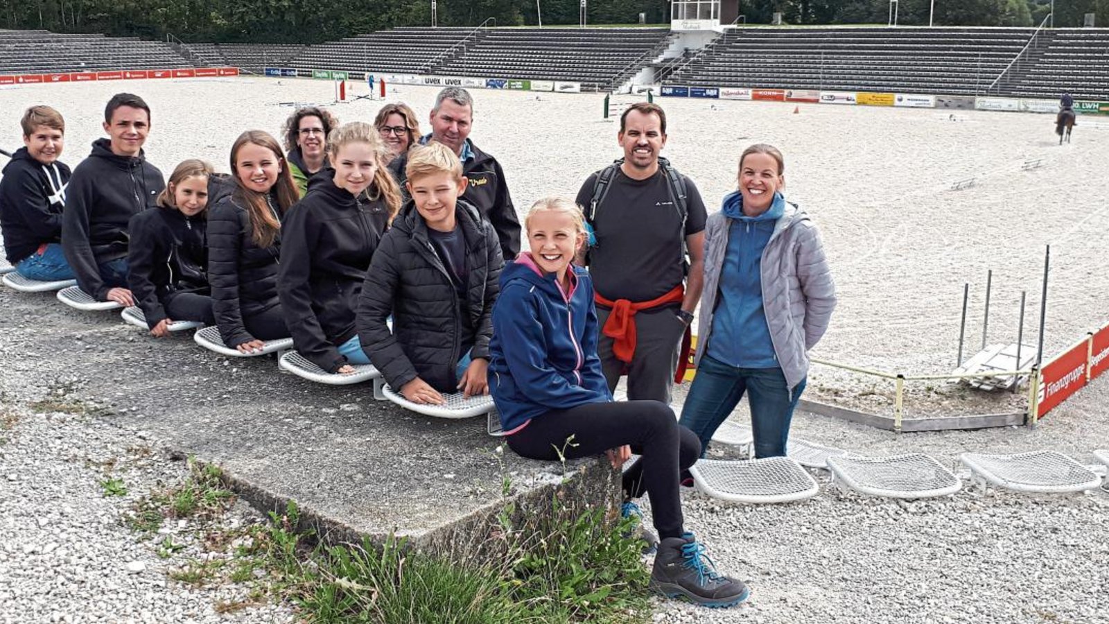 Die Häfnerhaslacher Gruppe ist zu Besuch beim Haupt- und Landesgestüt Marbach.  Foto: p