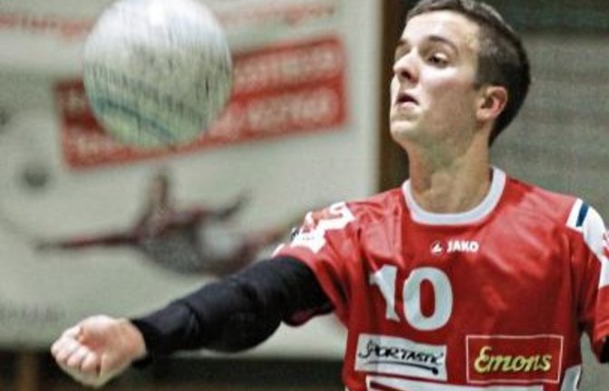 Max Winkler ist in der Zwischenzeit voll in die Bundesligamannschaft der TVV-Faustballer integriert. Foto: Nachreiner