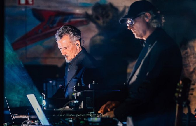 Konzentriert: Peter Kruder (links) und Richard Dorfmeister in Stuttgart<span class='image-autor'>Lichtgut/Christoph Schmidt</span>