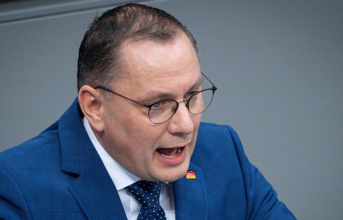 AfD-Bundessprecher Tino Chrupalla  war am Sonntag bei Caren Miosga zu Gast. (Archivbild)<span class='image-autor'>Foto: imago/Political-Moments</span>